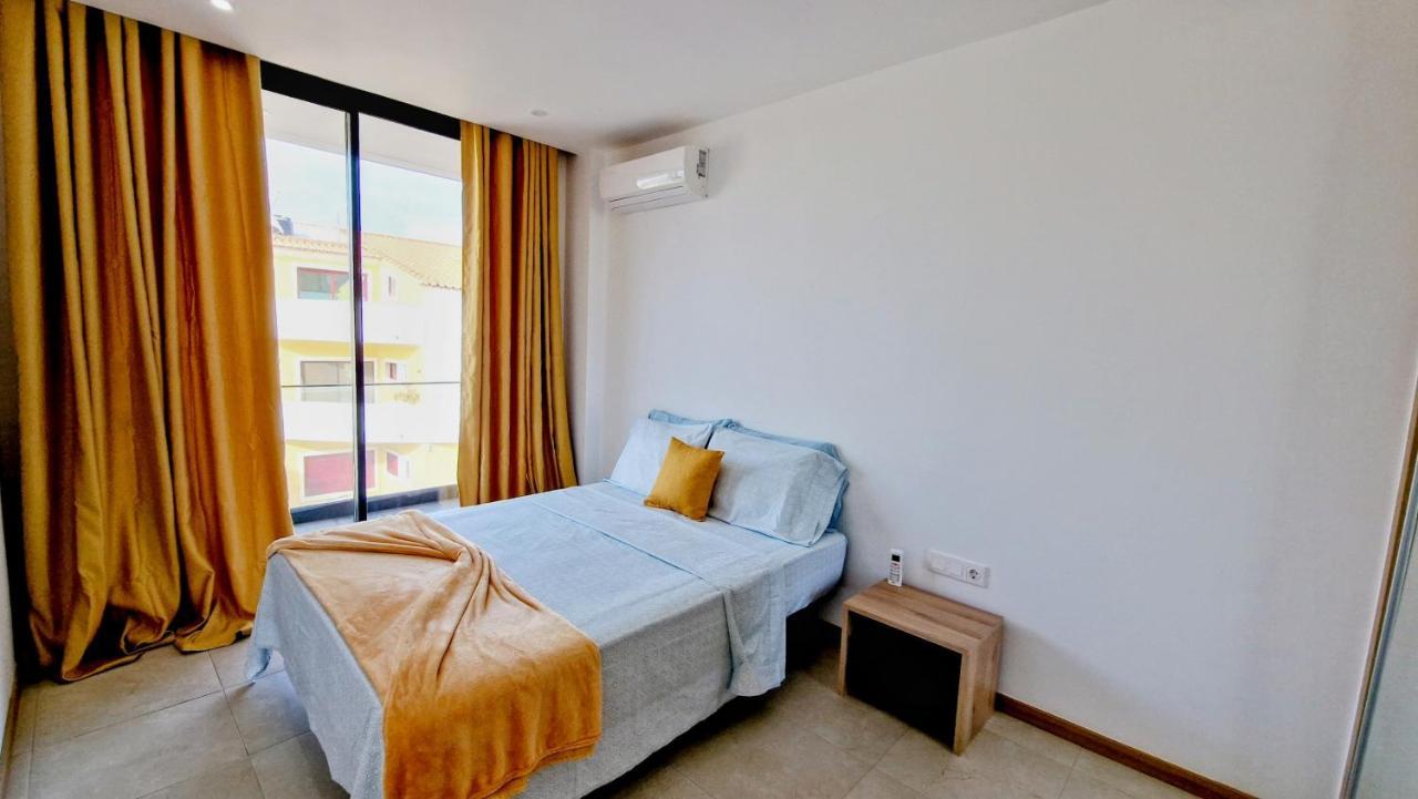 Praia Modern Apartment Vista Mar Екстер'єр фото